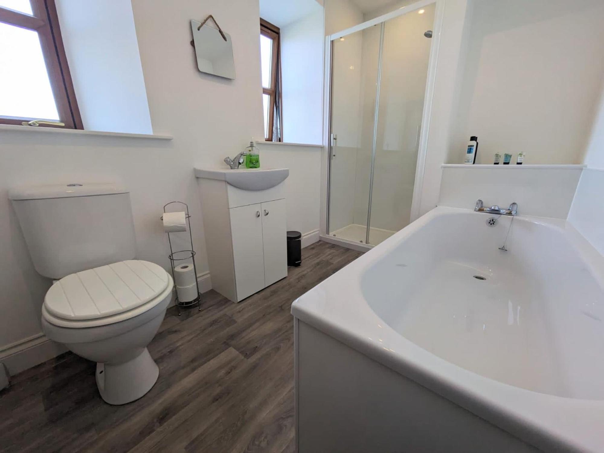 2 Bedroom Townhouse With Seaview On The Nc500 Wick ويك المظهر الخارجي الصورة